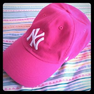 Pink gently used yankee baseball cap